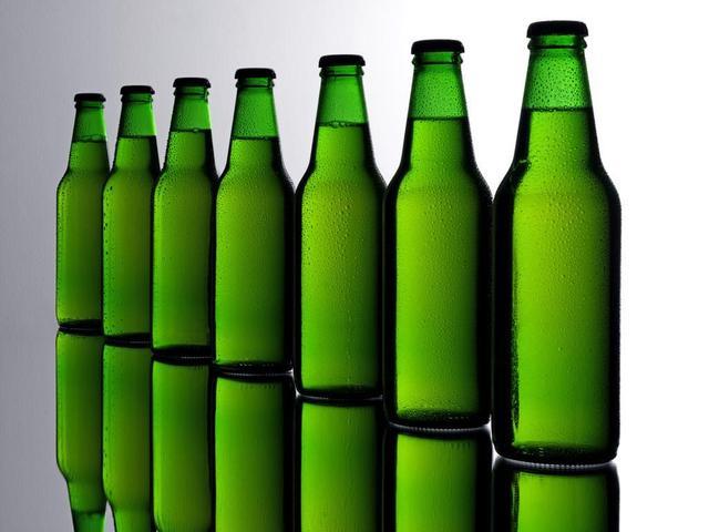 枕啤酒瓶可以治颈椎病么?