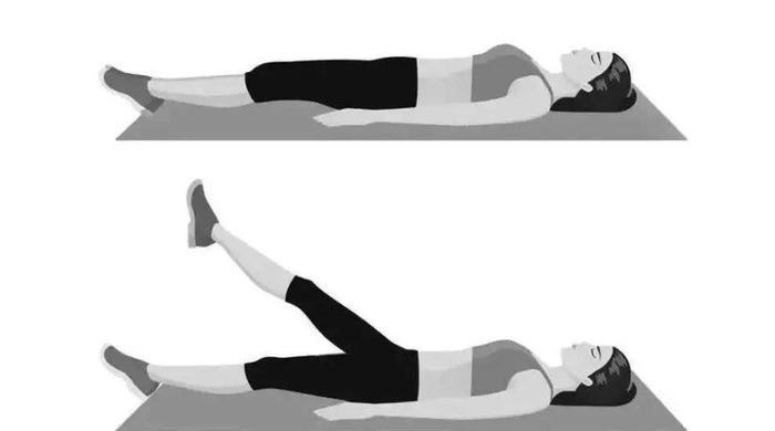 (2)仰卧位直腿抬高,抬高在20~30°,保持10秒后放下,10次为1组,每日做2