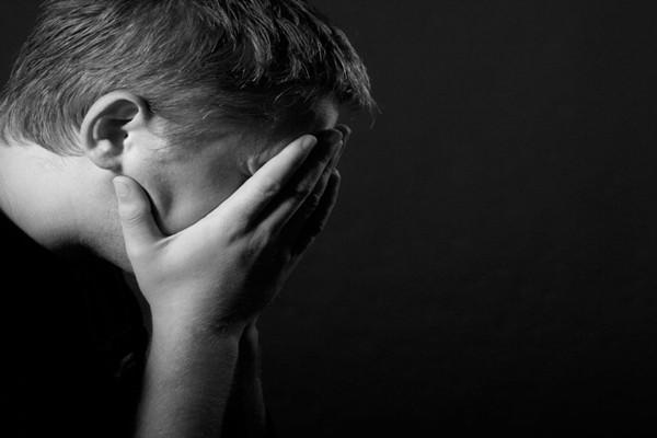 抑郁情绪抑郁症如何区分二者的不同