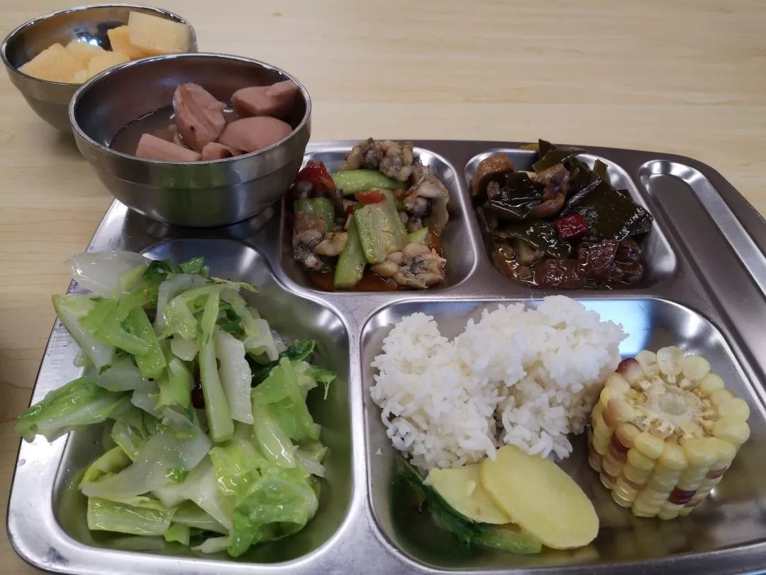 食堂餐这样吃,想长胖也不易-微医