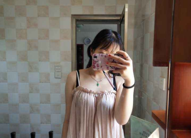 胸大无脑是真的吗